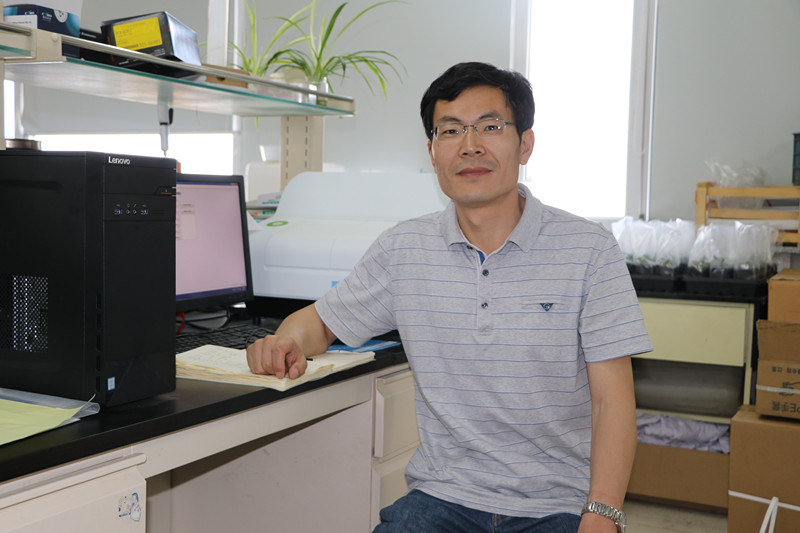 胸懷祖國(guó)，心系糧倉(cāng)，情牽母校